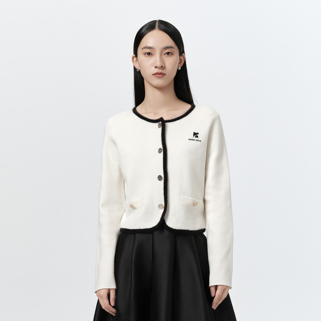 11480748.【商场同款】春季新款优雅黑白毛绒感撞色边女士香风外套