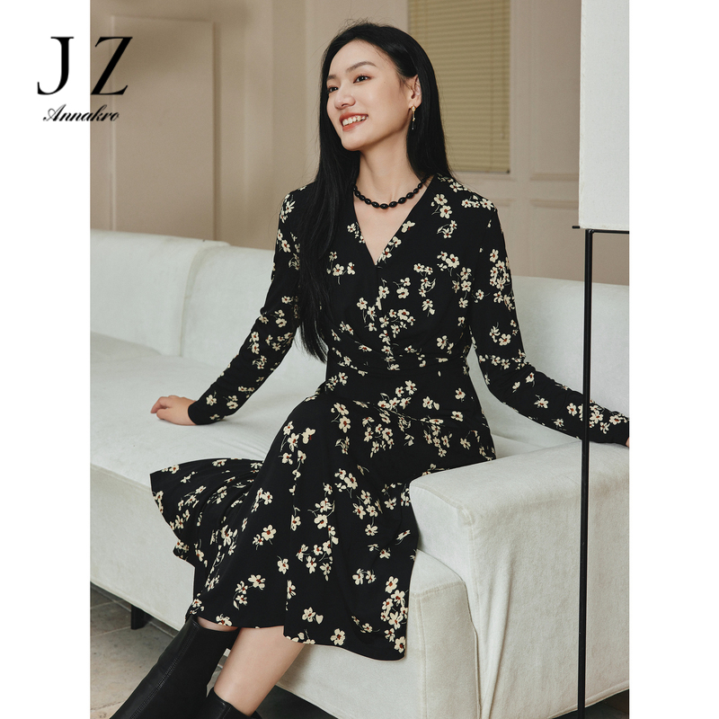 11499001.玖姿安娜蔻优雅清新海棠花围裹式长袖茶歇连衣裙女2024春季新款