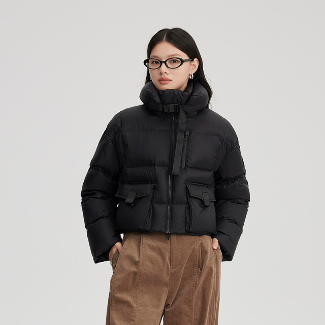 11519153.艾莱依羽绒服可脱卸U形枕运动休闲泡芙短装设计感爆款