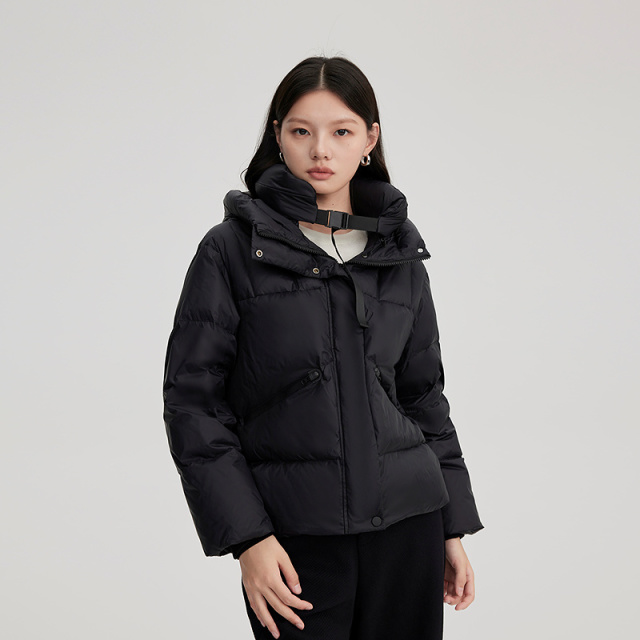 11519450.艾莱依羽绒服可脱卸u型枕短款上衣设计感百搭简约时尚
