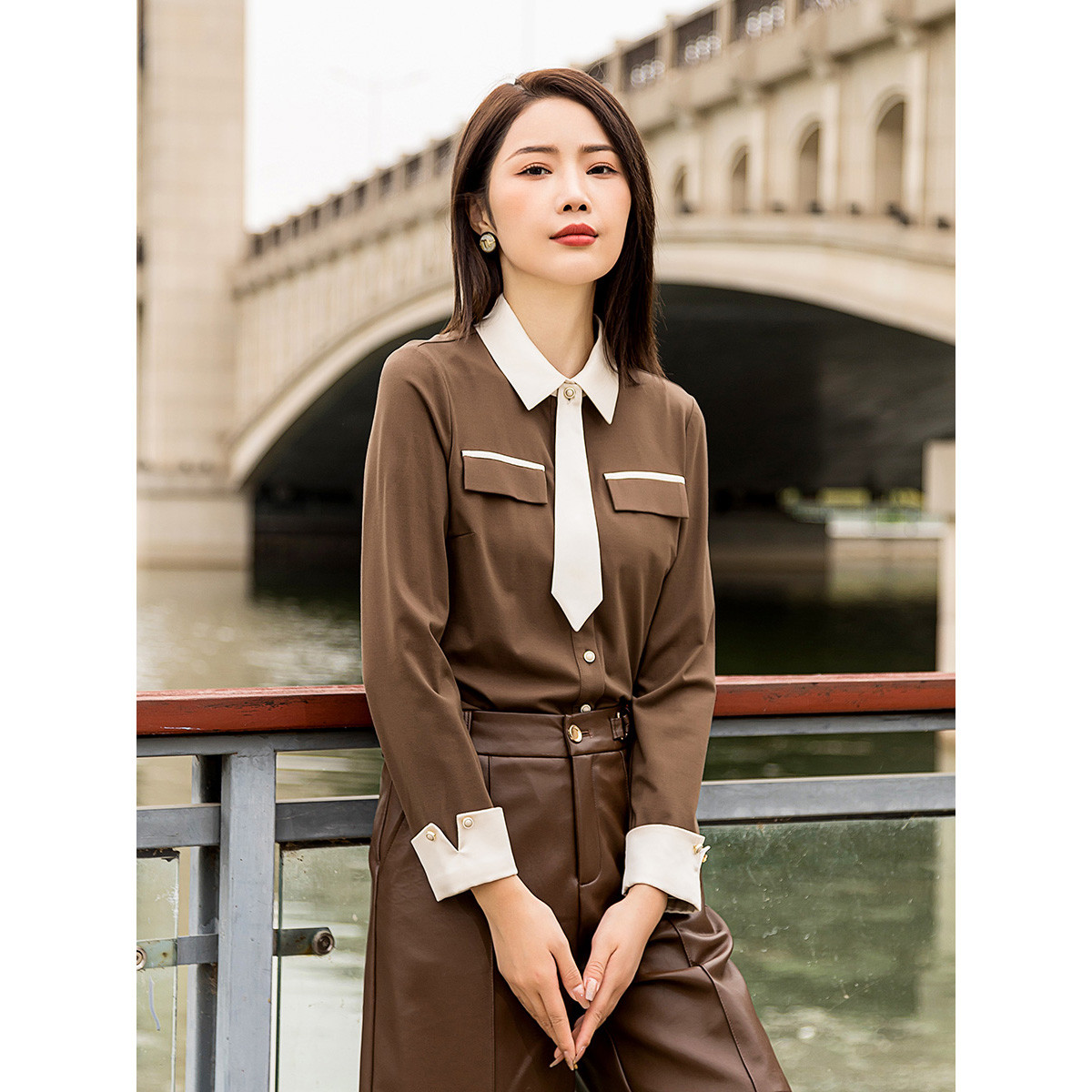 11598072.【专柜新品】【衬衫】新款时尚拼接撞色百搭衬衣气质通勤上衣