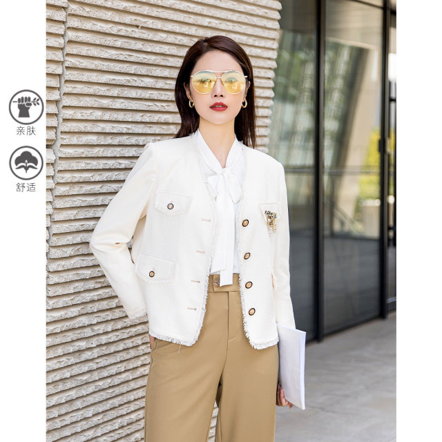 11607589.【专柜新品】【小香风外套】新款时尚百搭显瘦气质V领上衣