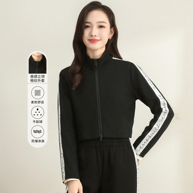 11607953.【专柜新品】【时尚休闲外套】小个子短款外套气质美感立领上衣女