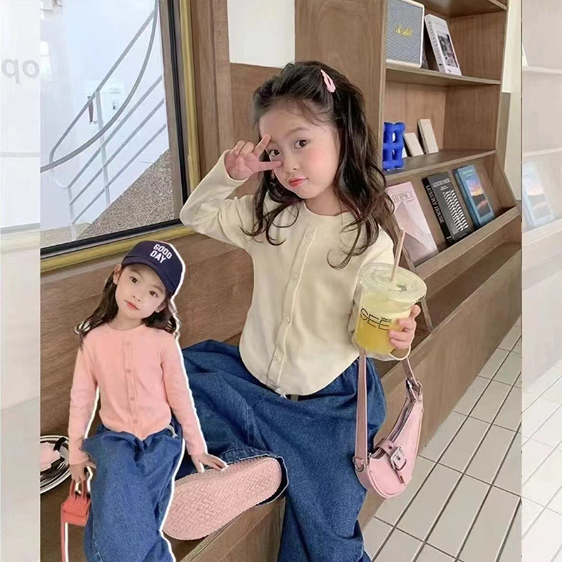 11831202.女童秋季纯色长袖针织打底衫儿童德绒弹力宝宝冬季甜美潮上衣