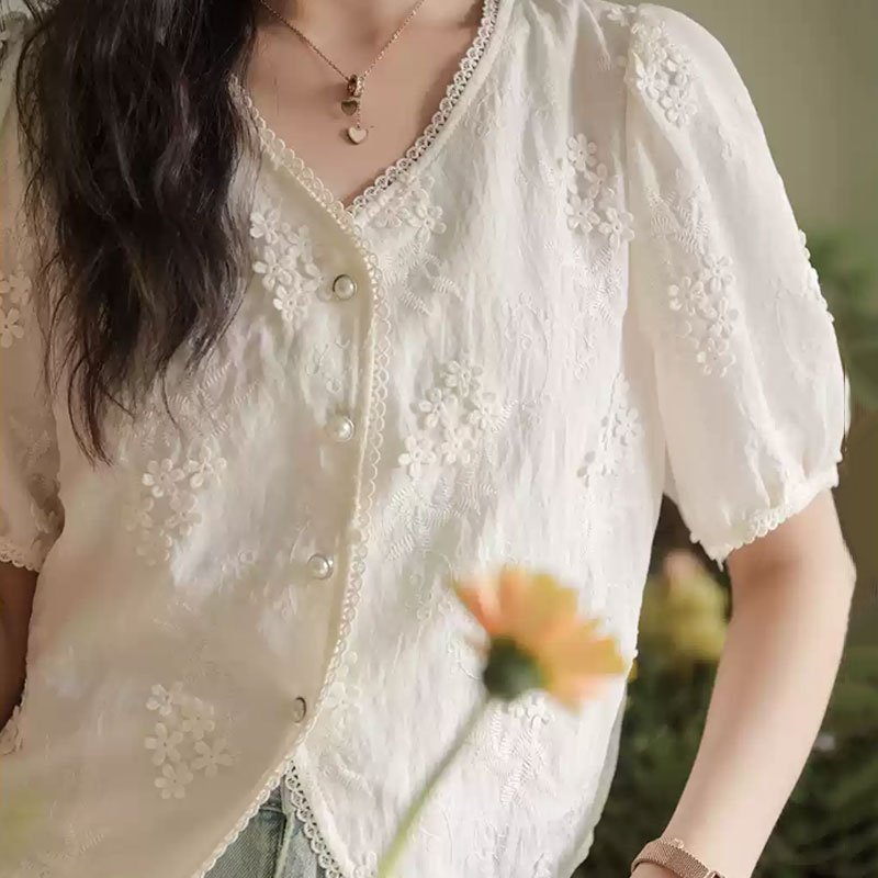 13460584.初云紫衣春夏装 女时尚百搭上衣设计感蕾丝短袖V领甜美短袖衬衫0581