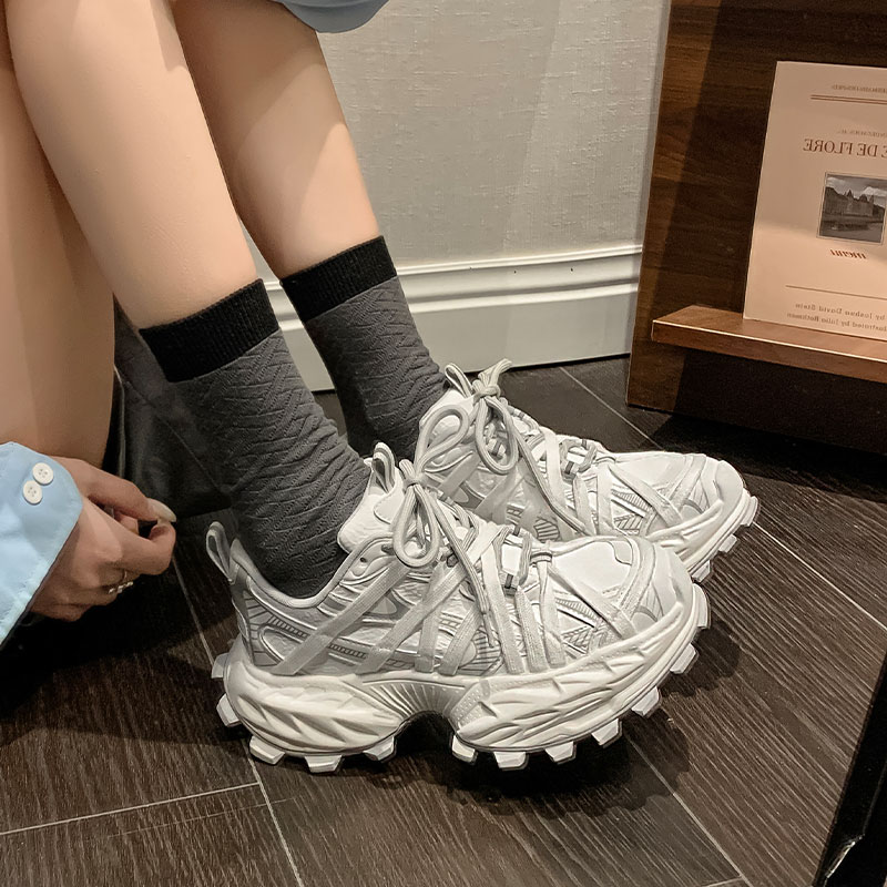 11662205.Hanychen超纤皮圆头厚底系带休闲运动单鞋手工真皮女鞋