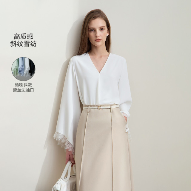 11721052.春季新款极简纯色V领宽松袖口拼蕾丝花边雪纺衫女通勤衬衫