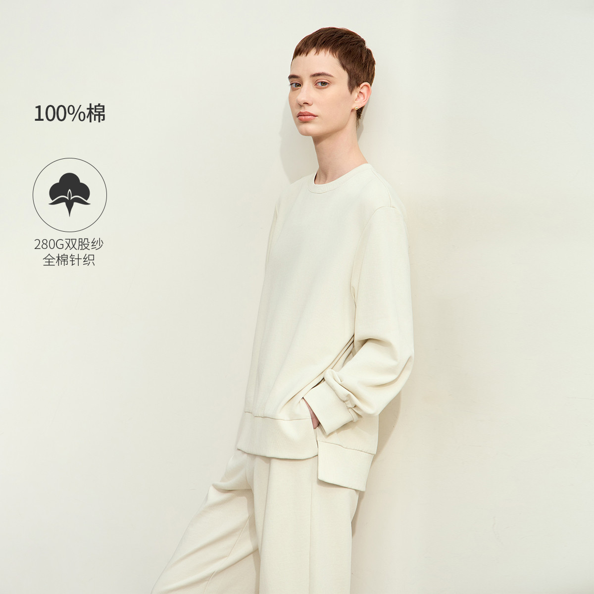 11740443.【休闲通勤】新款圆领二维码布标装饰全棉卫衣女宽松开叉上衣