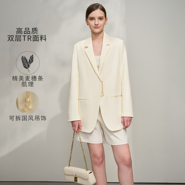 11740618.2025春款通勤风翻驳领可拆链条吊饰垫肩西装女西服黑色上衣