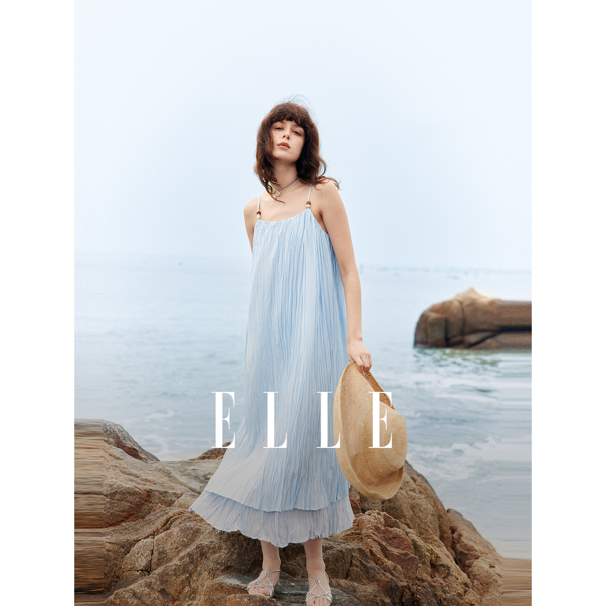 11746189.ELLE假日休闲风吊带裙女2025年夏新款优雅气质手工压褶连衣裙女