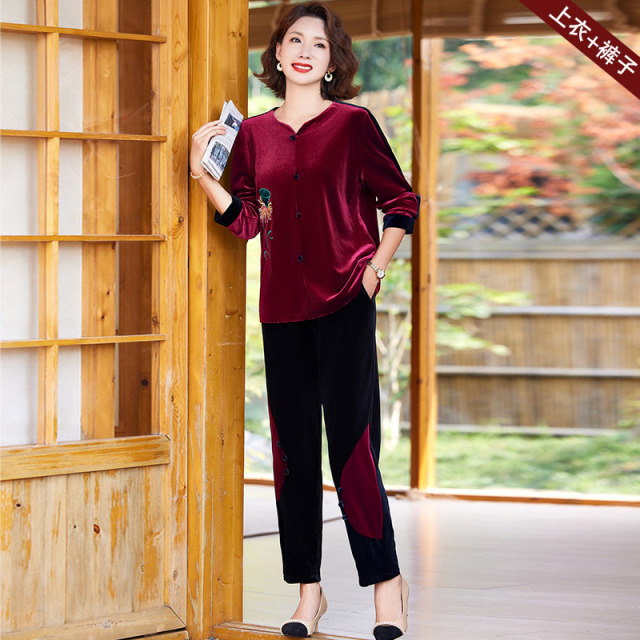 12635107.妈妈装刺绣金丝绒上衣+裤子两件套装BCJY926