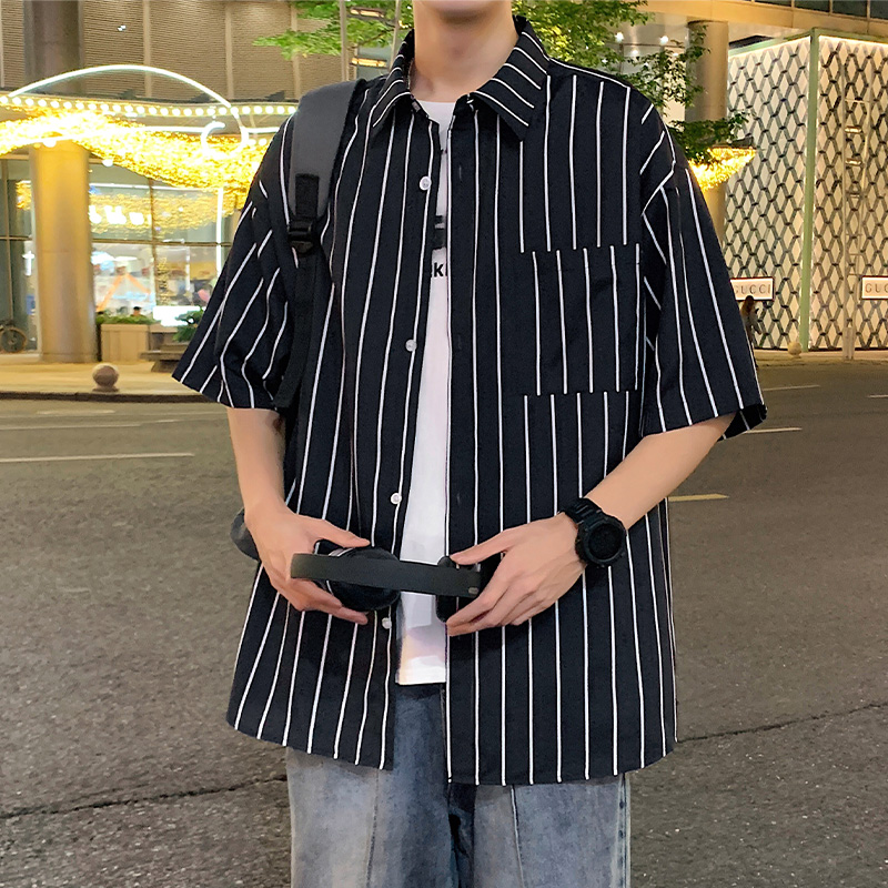 11758248.淘贝鼠夏季上新男式宽松港风条纹潮流外搭休闲短袖衬衫【淘贝鼠男装XJ】