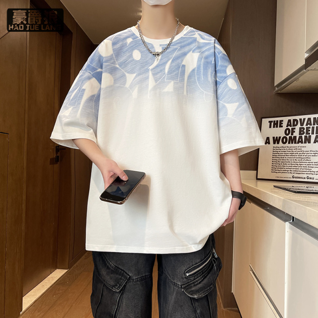 11766894.五分短袖男夏季新款美式渐变涂鸦圆领t恤男士宽松休闲百搭体恤衫