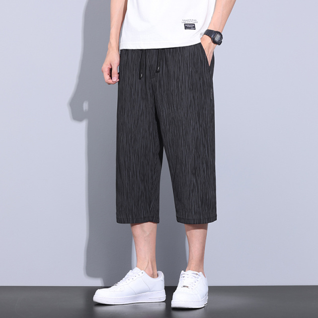 11804875.夏季主推爆款条纹冰丝休闲七分裤男裤子