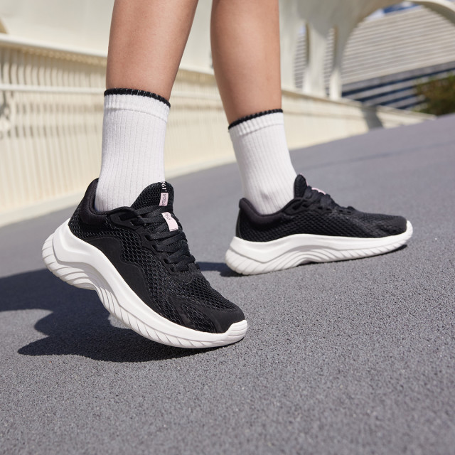 11814151.361°夏季女鞋运动鞋网面舒适女常规跑鞋682522230F