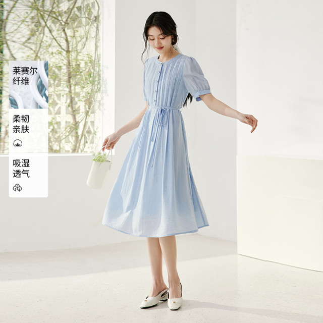 11913824.2025夏装天丝连衣裙女莱赛尔收腰系带圆领泡泡袖裙子