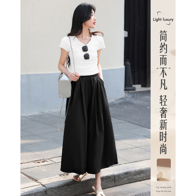 11940572.【2025夏日穿搭】设计感小众时尚气质显瘦小个子女式两件套套装