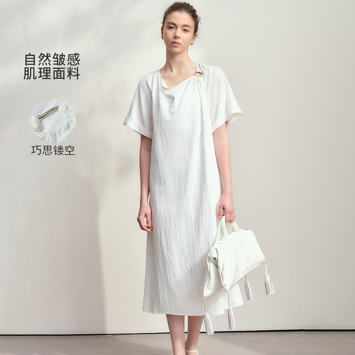 12114484.新款休闲荡领插肩袖短袖连衣裙女褶皱肌理宽松小黑裙子