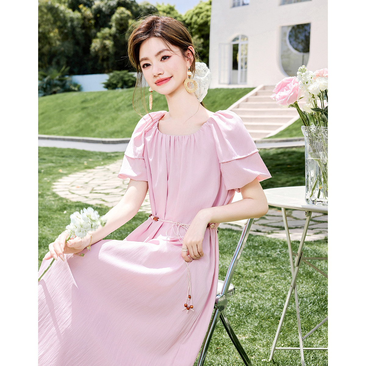 12082784.【2025夏日穿搭】设计感法式优雅小众时尚气质显瘦小个子连衣裙