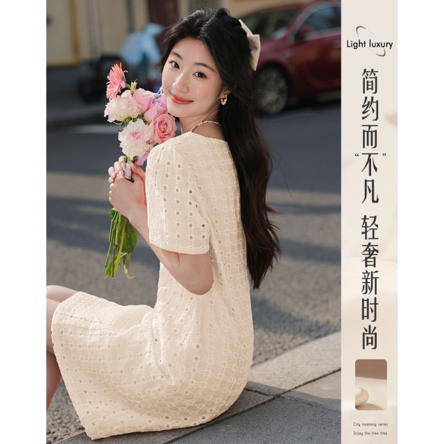 12106196.小香风蕾丝连衣裙女时尚气质小个子洋气减龄显瘦裙