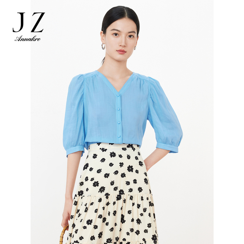12128515.JZ玖姿直筒小衫女装夏季新款通勤V领纯色苎麻短款上衣天蓝色