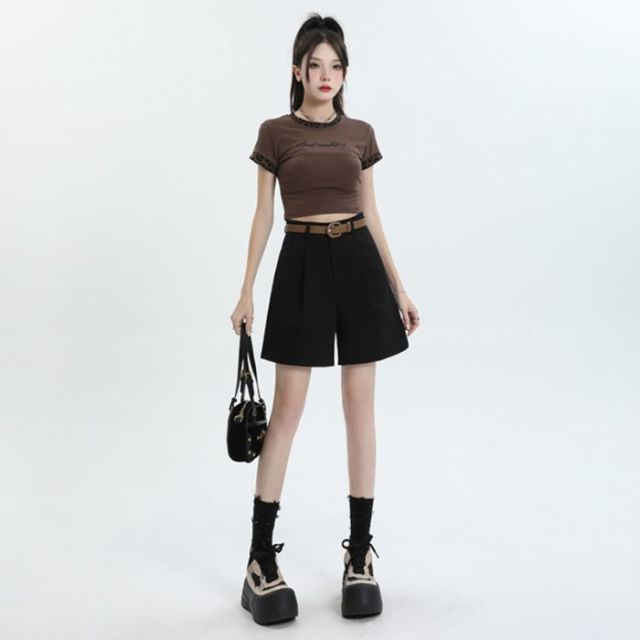 13393775.歌谛婕 高腰皱褶阔腿A字休闲短裤女装新款