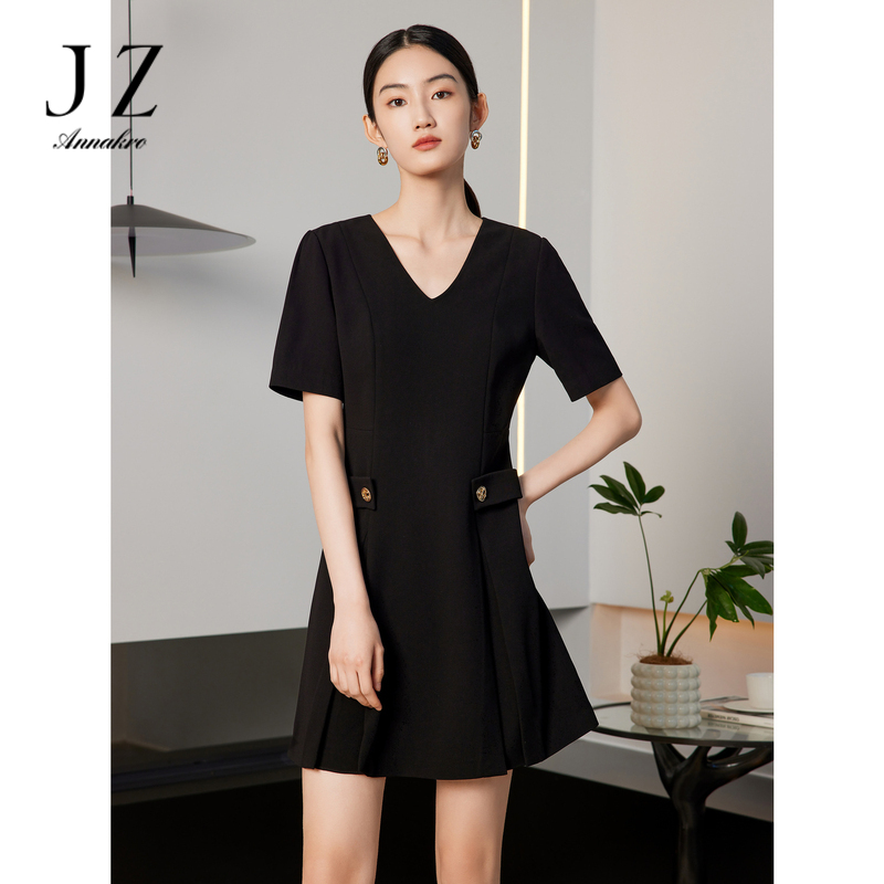 12158176.JZ玖姿醋酸短袖连衣裙女装2023夏季新款小个子压褶黑色裙子