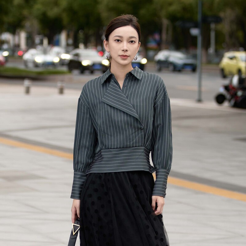 12180788.OL风翻领撞色条纹拼接长袖衬衫S24180511