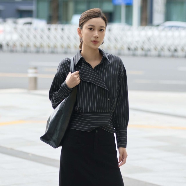 12180788.OL风翻领撞色条纹拼接长袖衬衫S24180511
