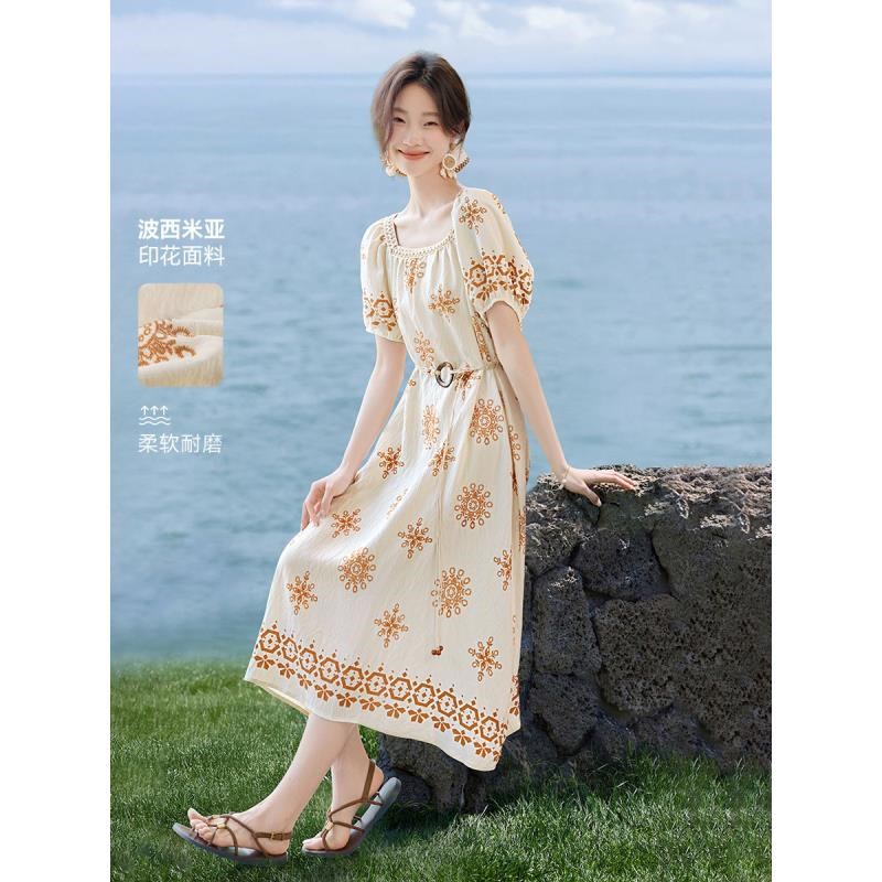 12268083.【沫晗依美】【暮色沙滩】度假感波西米亚风印花大方领泡泡袖气质连衣裙