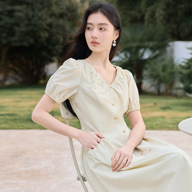 12273211.香影v领绿色法式复古连衣裙女2025夏新款收腰短袖淡人泡泡袖裙子