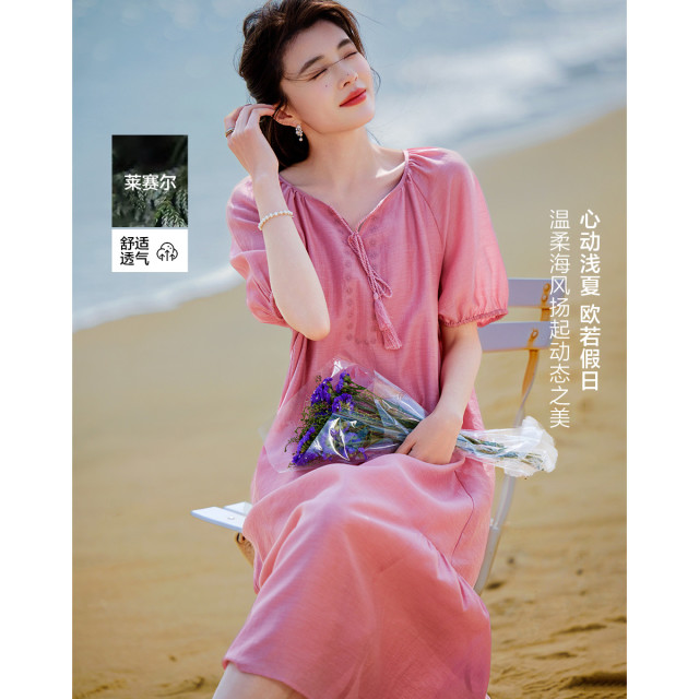 12339754.【云淡风轻】夏季舒爽莱赛尔刺绣流苏系绳分割褶皱A字女式连衣裙