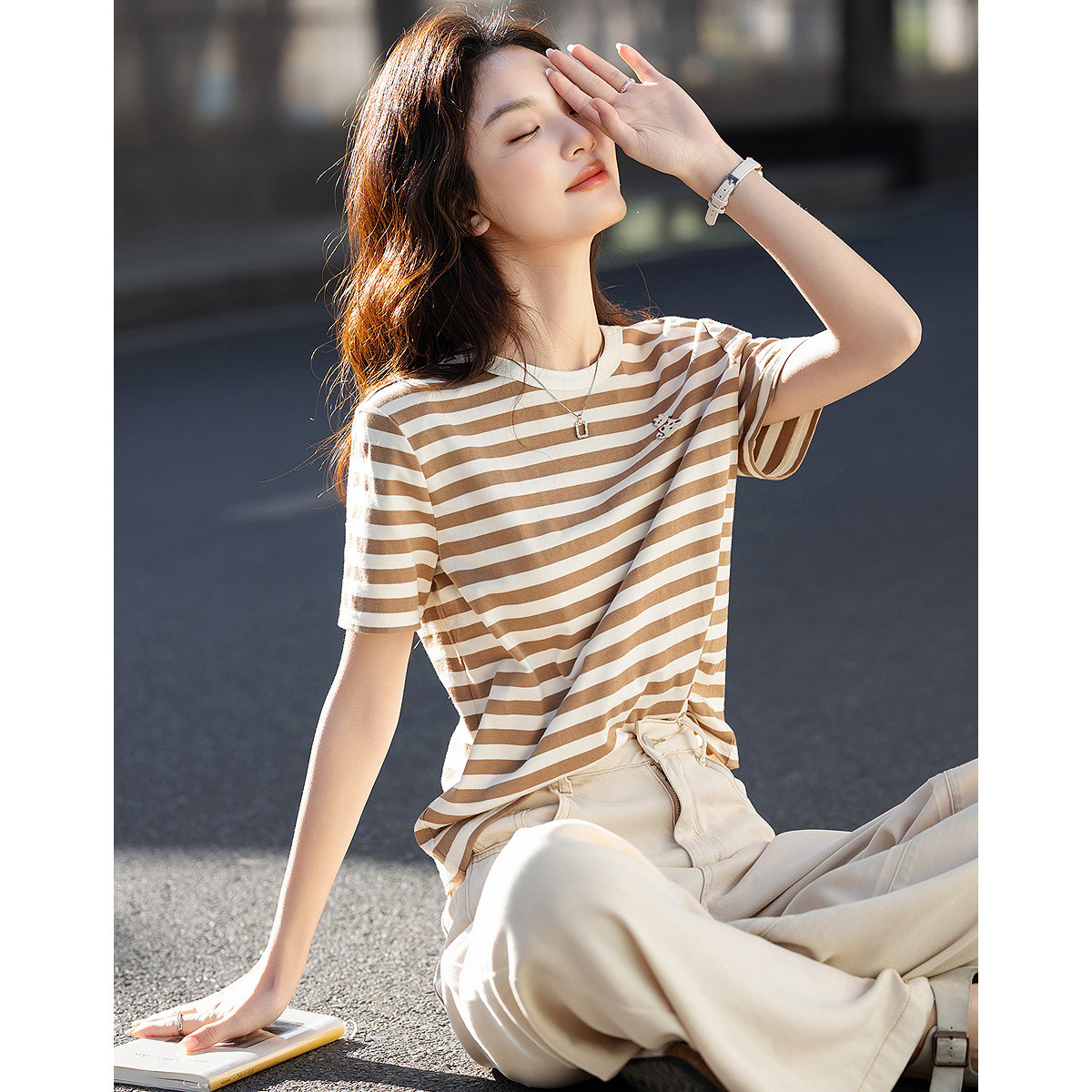 12337498.【复古秘境】夏季刺绣云朵棉打底衫撞色条纹宽松舒弹藏肉女t恤