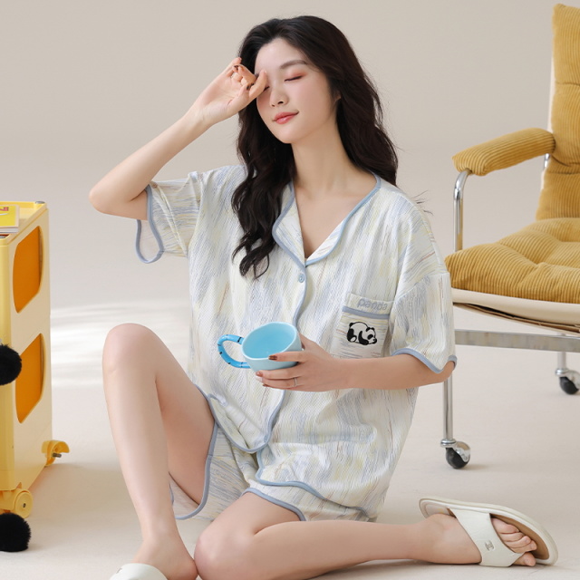 12339046.派邦奴夏季睡衣女款新款带胸垫卡通熊猫开衫家居服qh
