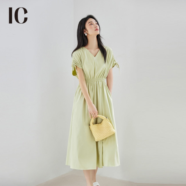 12360439.显瘦简约休闲V领短袖连衣裙新款女夏气质休闲通勤收腰漂亮裙子