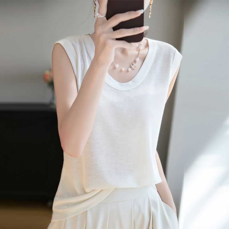 12375877.【功佑】u领无袖背心【莱赛尔】