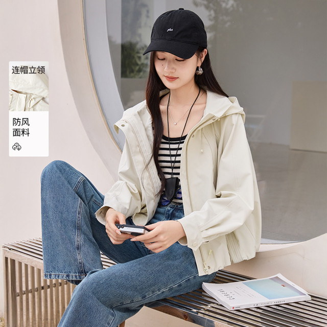 12440339.【防风】2025秋装工装风连帽短外套女户外小个子风衣