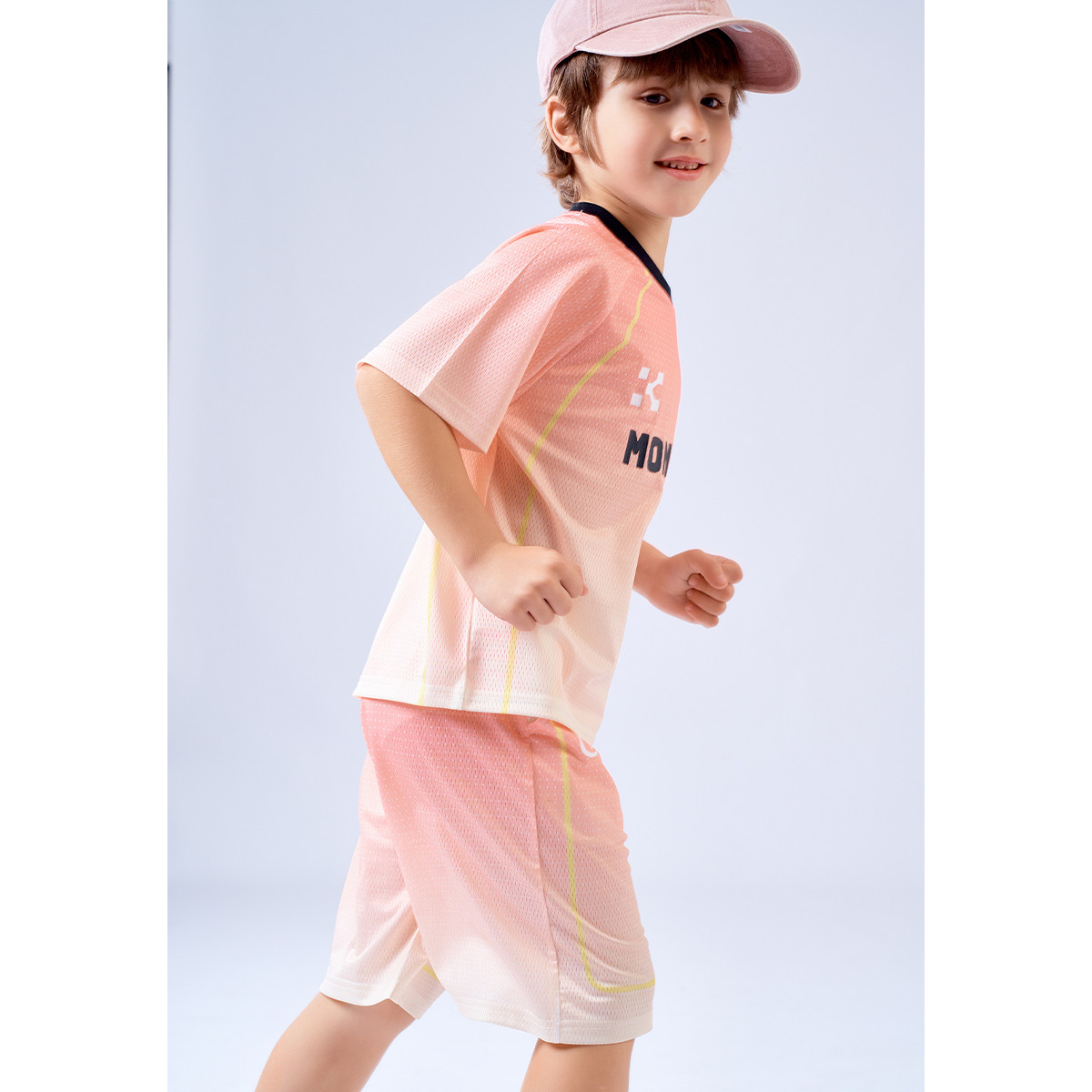 12445952.儿童套装2025夏季新款男童短袖T恤短裤两件套足球衣运动套装