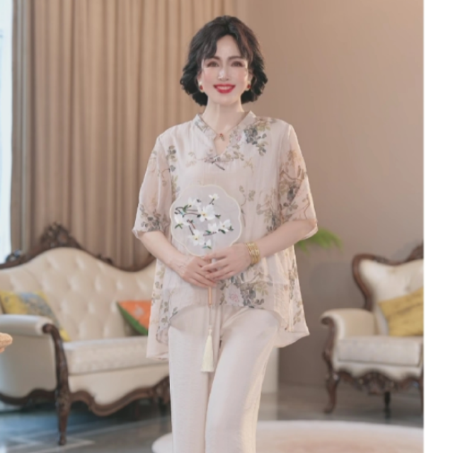 12453673.妈妈夏装新款中国风上衣洋气V领小衫中老年女装夏季宽松