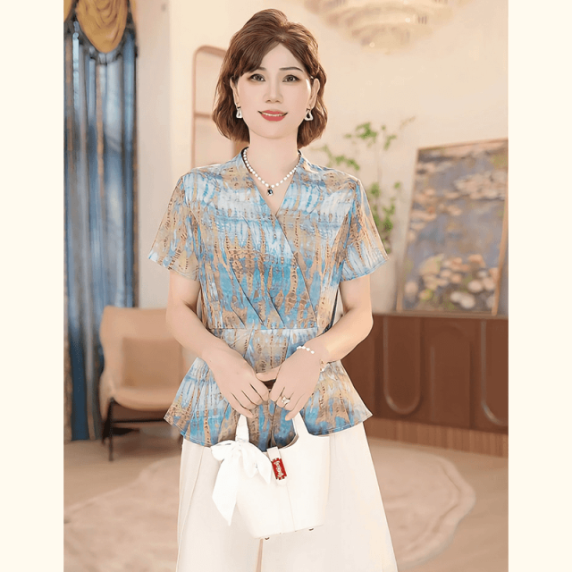 12453654.新中年妈妈夏季T恤中老年女装减龄上衣服洋气上衣