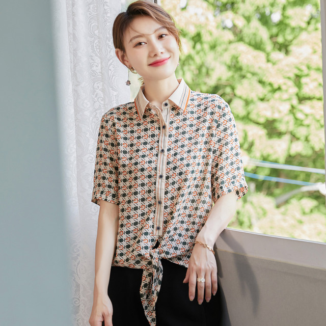 12452626.【减龄气质】妈妈夏装短袖T恤阔太太洋气衬衫中老年女装薄款上衣