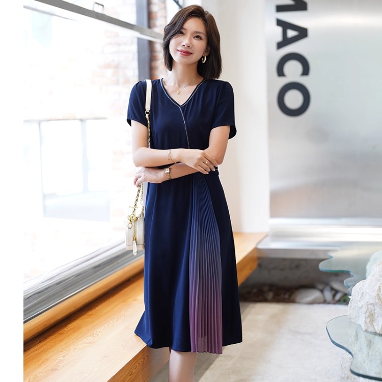 12455198.年轻妈妈夏装连衣裙气质短裙中老年雪纺裙子大码中年女装