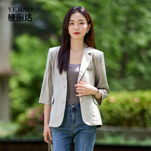 12455851.【娅丽达】时尚轻小个子西装外套女设计感七分袖西服女上衣