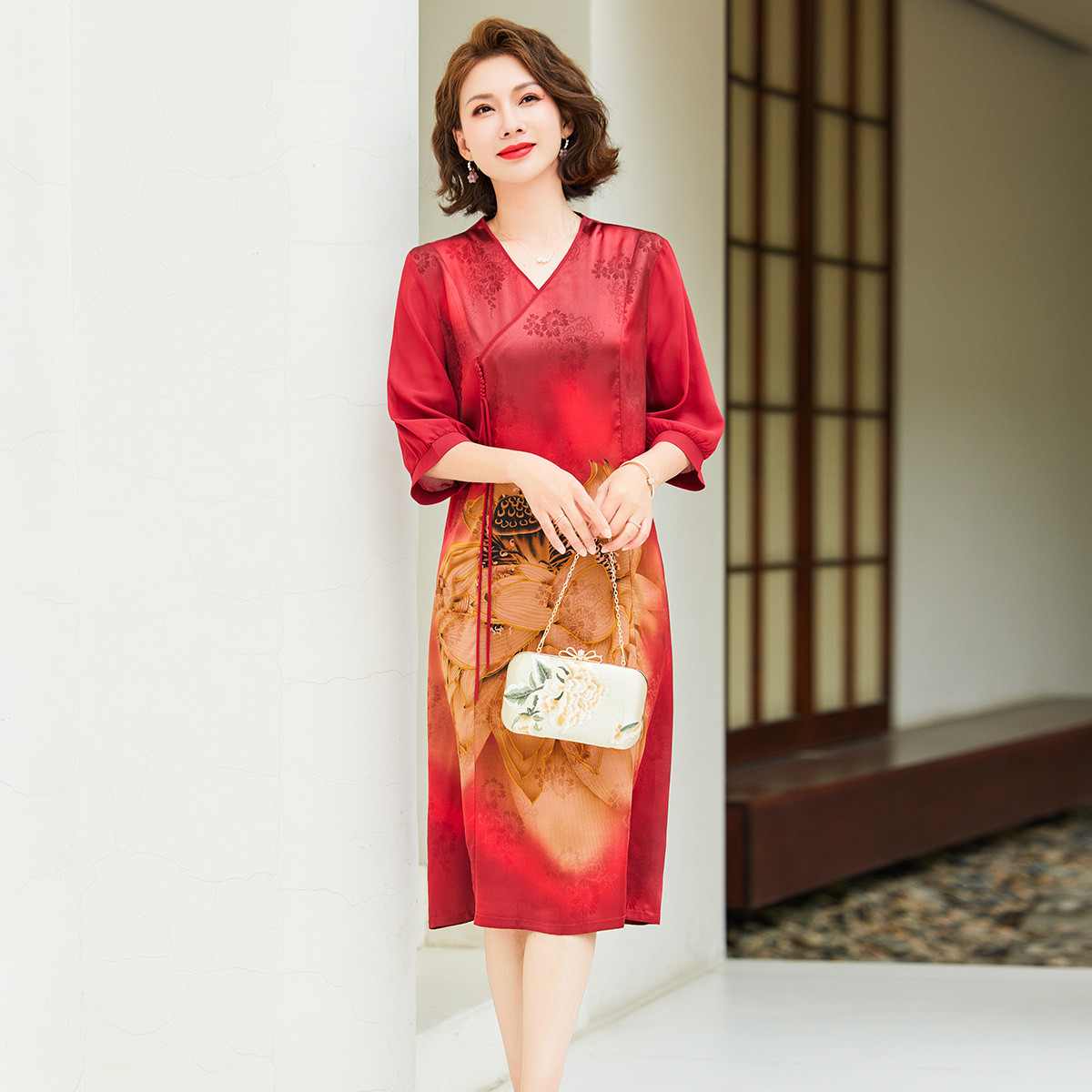 12455173.中老年妈妈夏装七分袖V领连衣裙中年女夏季薄款裙子