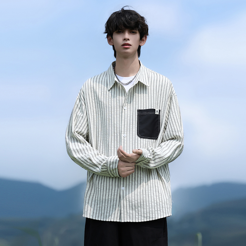 12460450.淘贝鼠春秋新款男款港风竖纹复古潮男时尚衬衫【淘贝鼠男装QD】