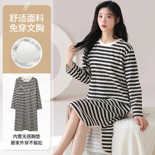 13648936.品彩【自带胸垫/免穿文胸】经典条纹睡裙女时髦感家居服可外穿13076