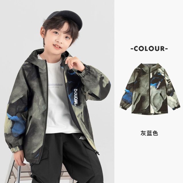 13310926.男童外套2026春秋款防泼水软壳登山服运动户外儿童时髦帅气上衣