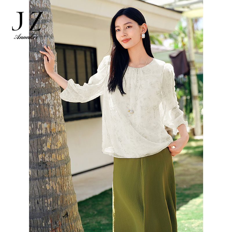 12473689.玖姿安娜蔻清新优雅法式bling烫钻中袖上衣女2025夏季新款
