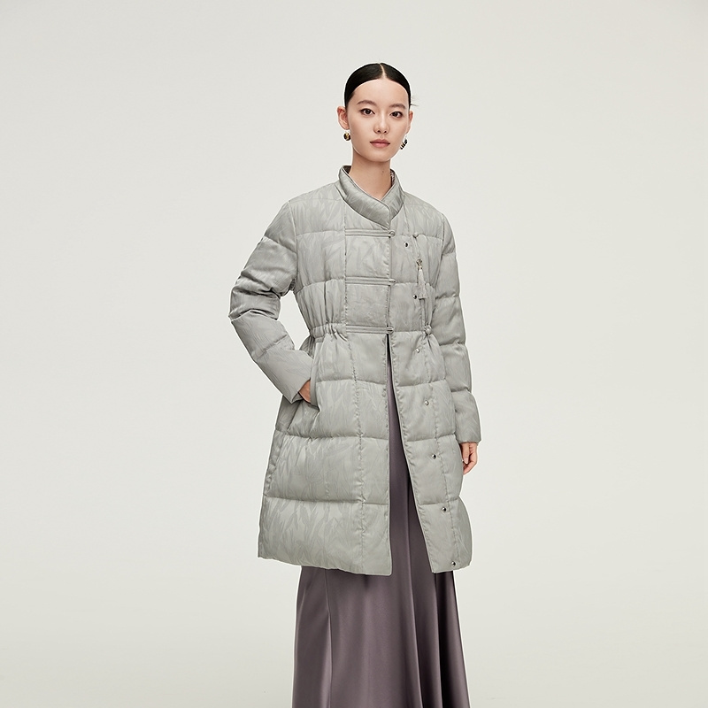 12491625.【商场同款】艾莱依华韵系列新中式显瘦收腰羽绒服女长款立领鸭绒服外套