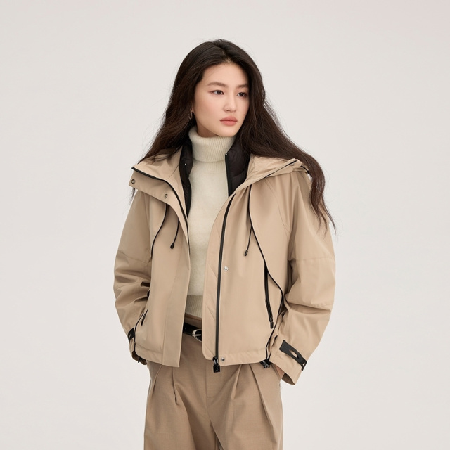 12491569.【商场同款】艾莱依户外软壳冲锋鹅绒女款轻薄羽绒服